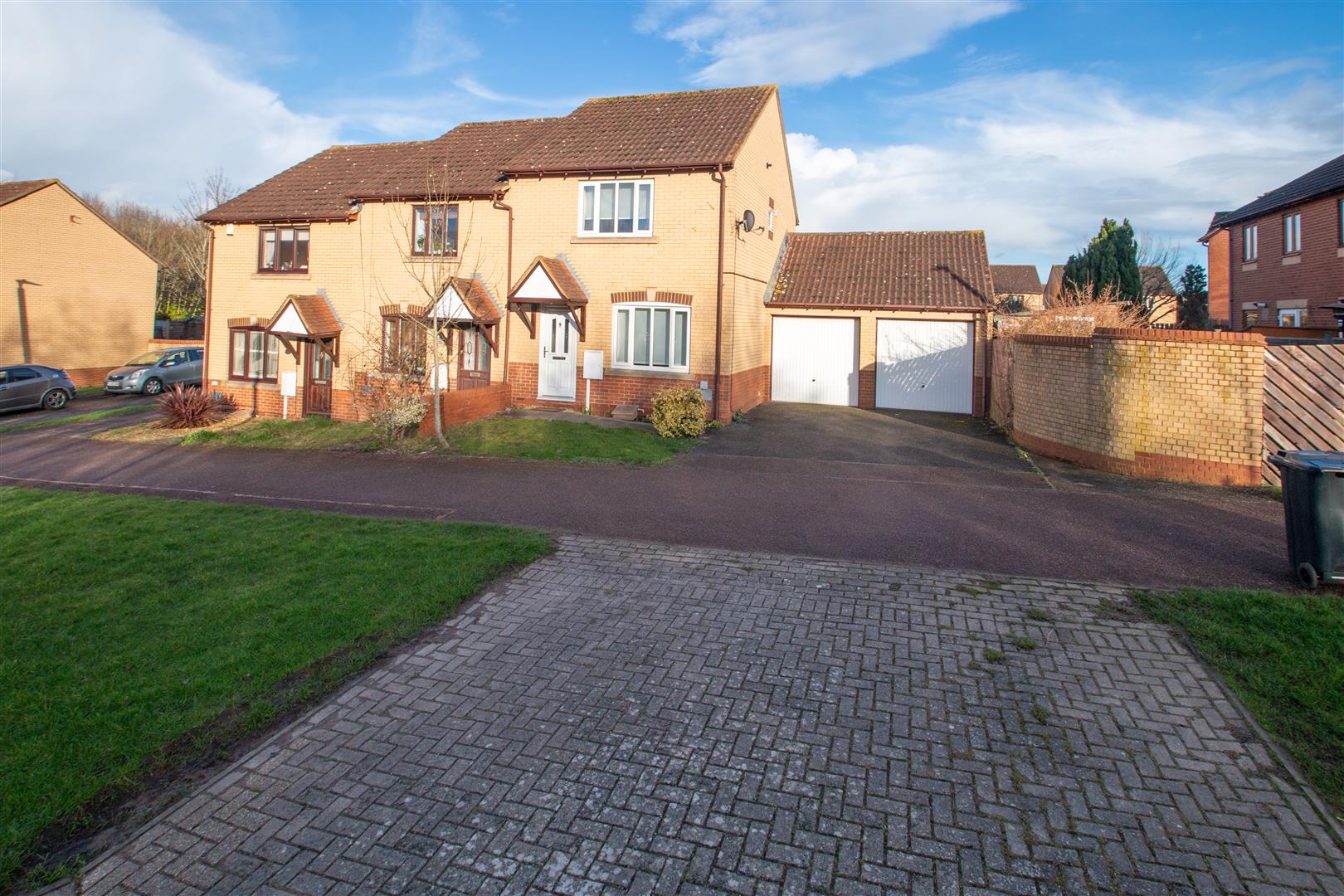 Wadhurst, Kents Hill, Milton Keynes